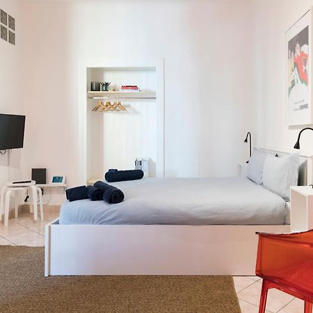 Xenia Apartments - Stylish Colorful Apt- Upbeat & Well-Connected Area Milano Ngoại thất bức ảnh