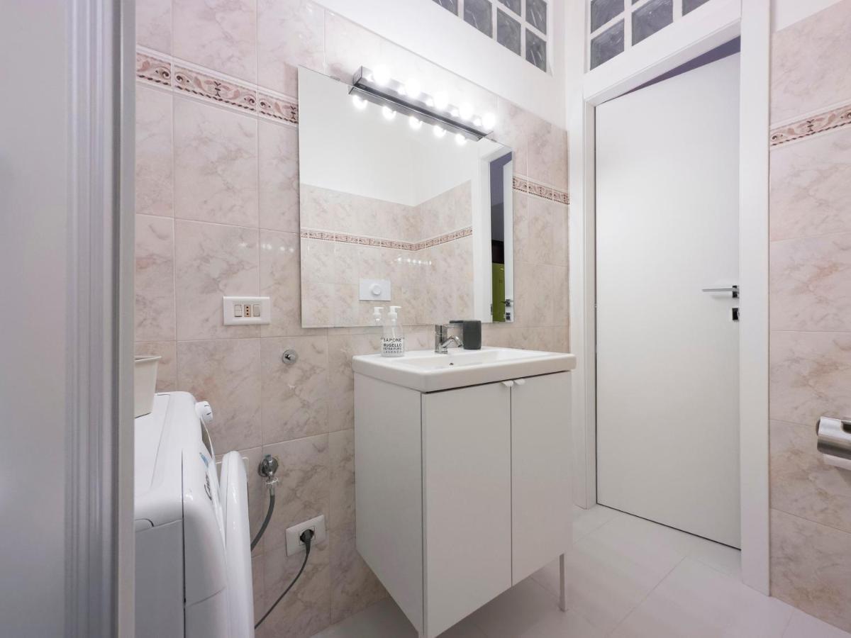 Xenia Apartments - Stylish Colorful Apt- Upbeat & Well-Connected Area Milano Ngoại thất bức ảnh